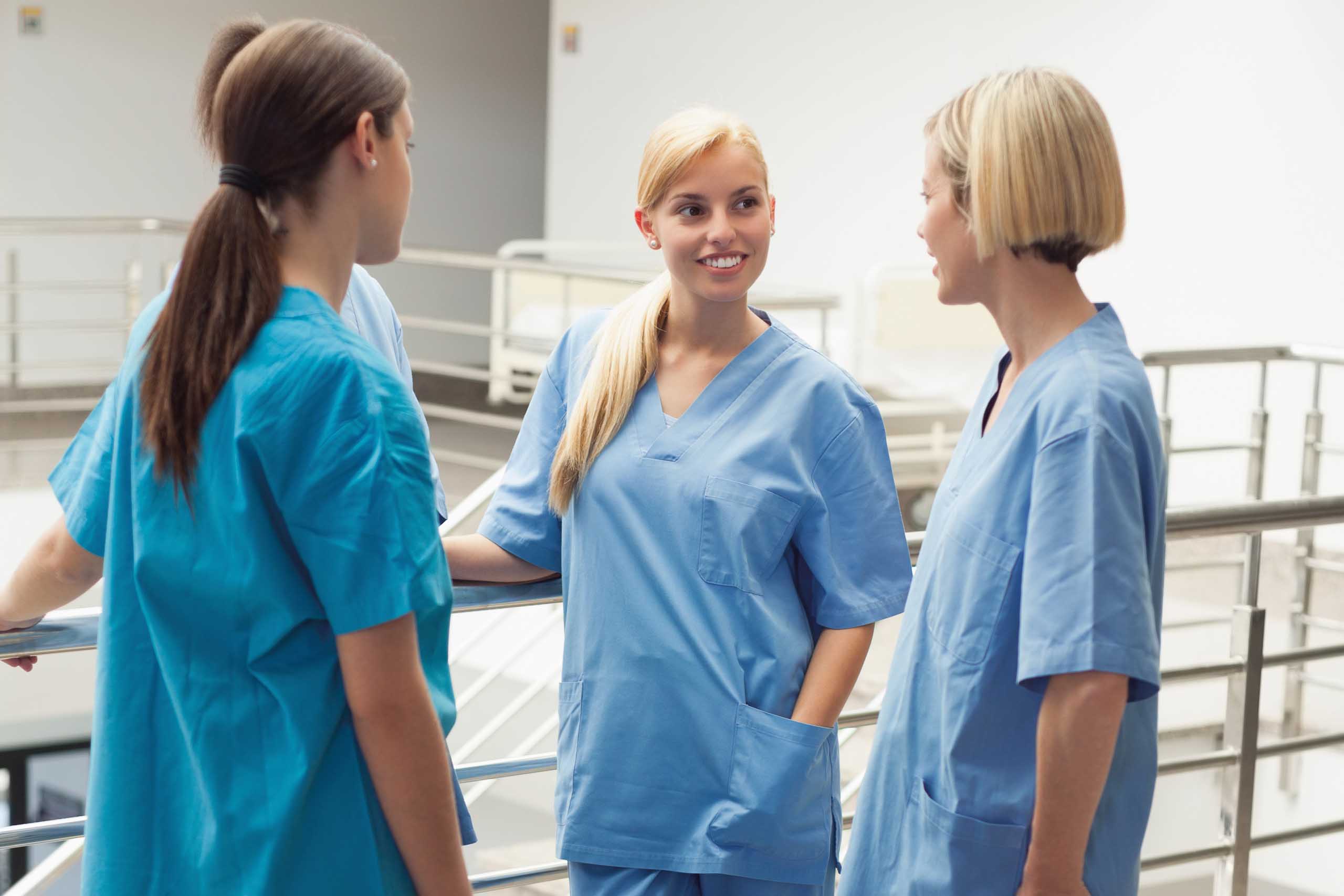 Krankenschwestern sprechen